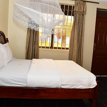 Florida Hotel Zaana Kampala Eksteriør bilde